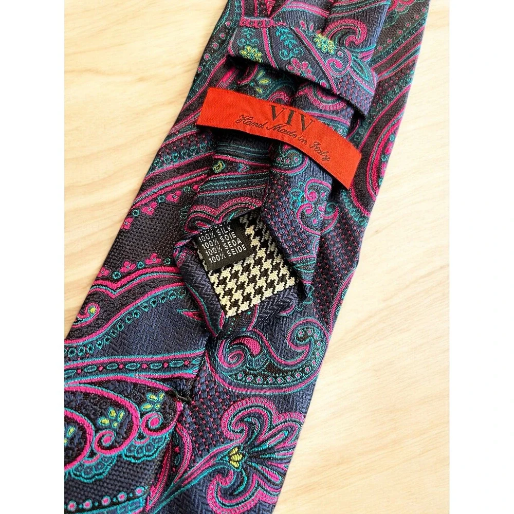 VIV‎ Italy Silk Tie Paisley Blue Pink Teal 3.25